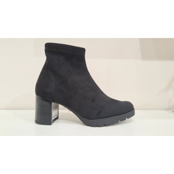 d9806 daino negro