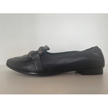 kendra-01 black-leo